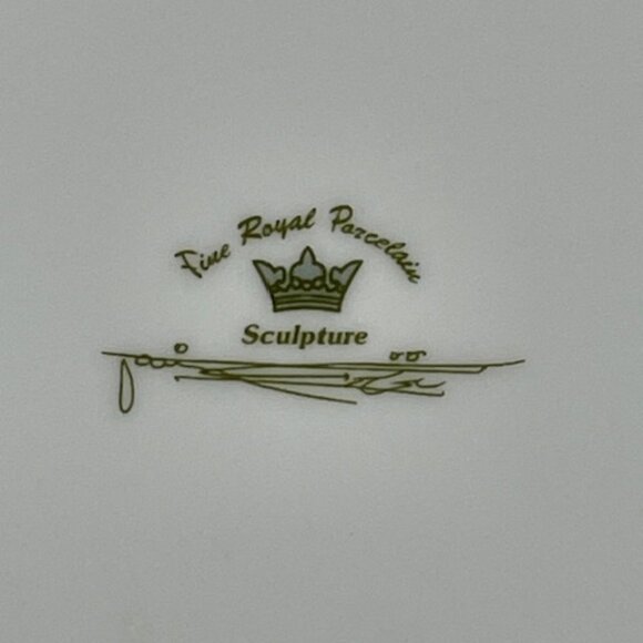 Fine Royal Porcelain Egyptian Cleopatra plate with stand. - Picture 8 of 8